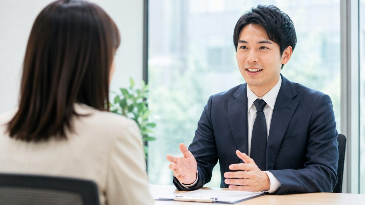 転職面接の逆質問|「印象に残る逆質問・落ちる逆質問」と面接段階別の配分5ステップ【2026年最新】